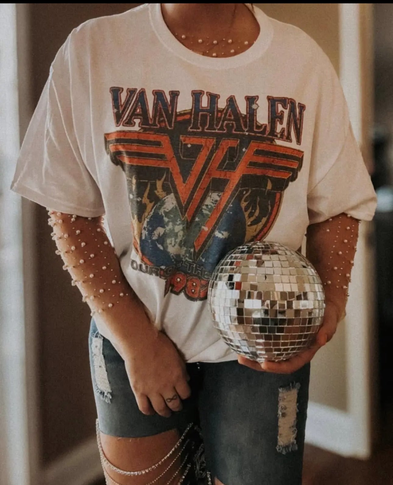 VH Tour of the World