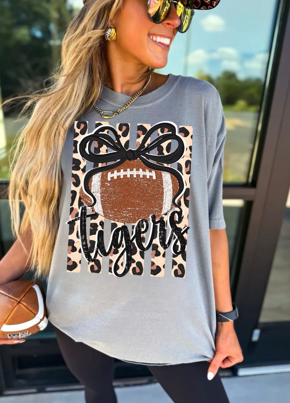 Leopard Bow Tigers